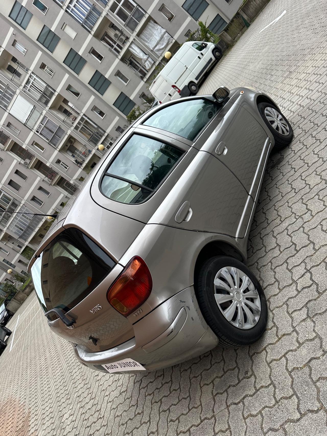 Toyota Yaris 1.0i 16V cat 5 porte Expo Clima