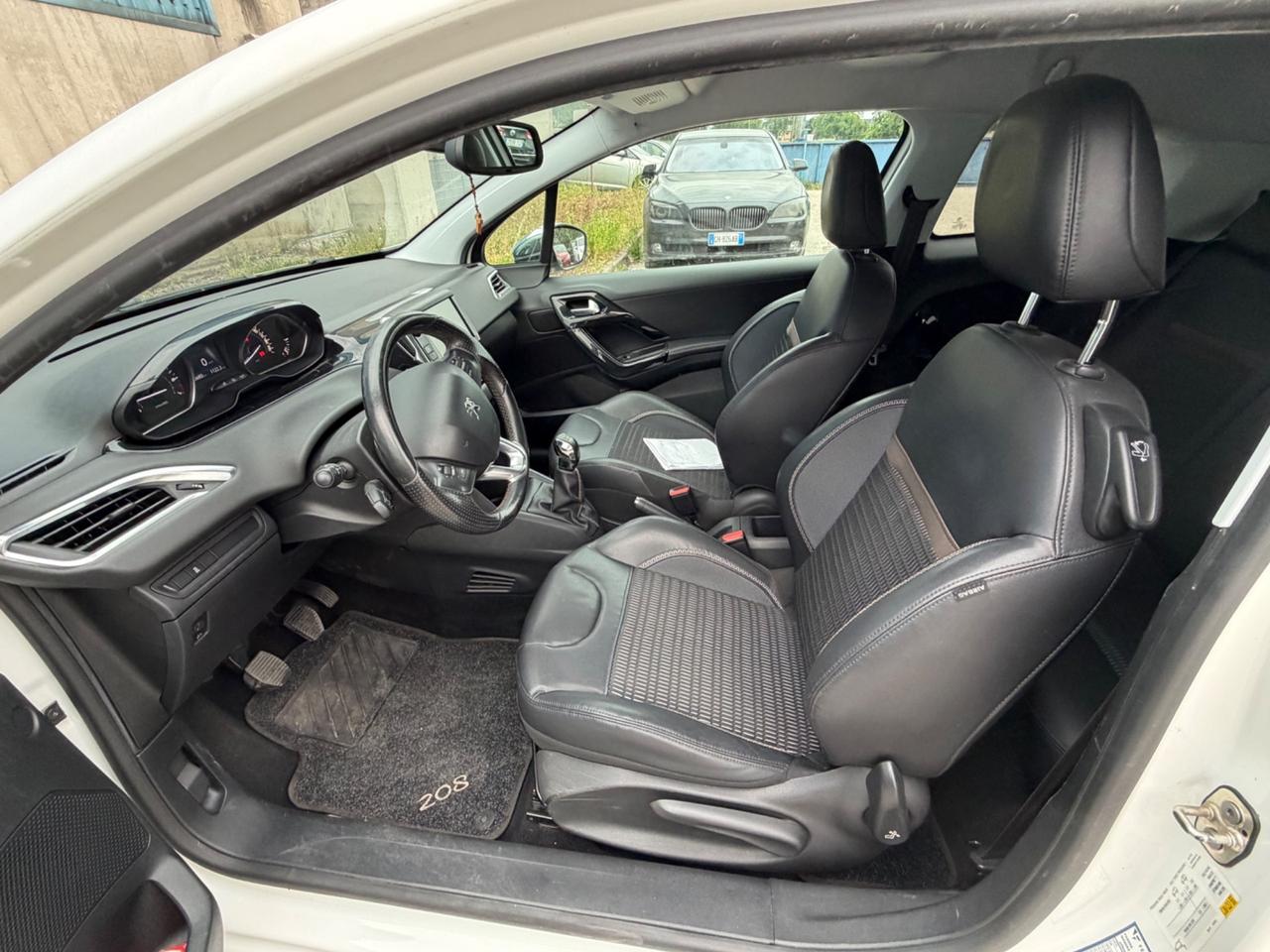 Peugeot 208 1.2 VTi 82 CV 3 porte Access