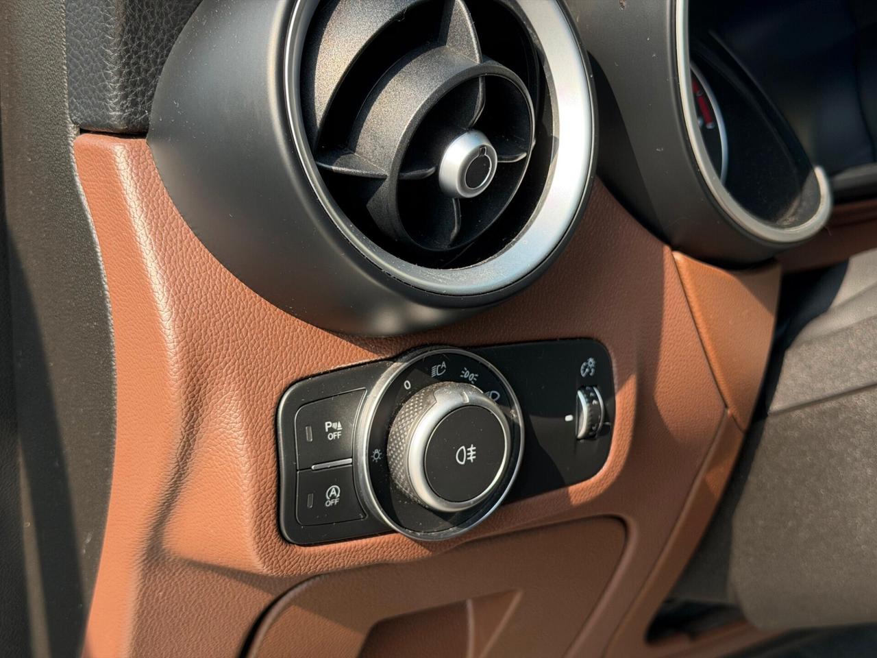 Alfa Romeo Stelvio 2.0cc Q4 280cv auto