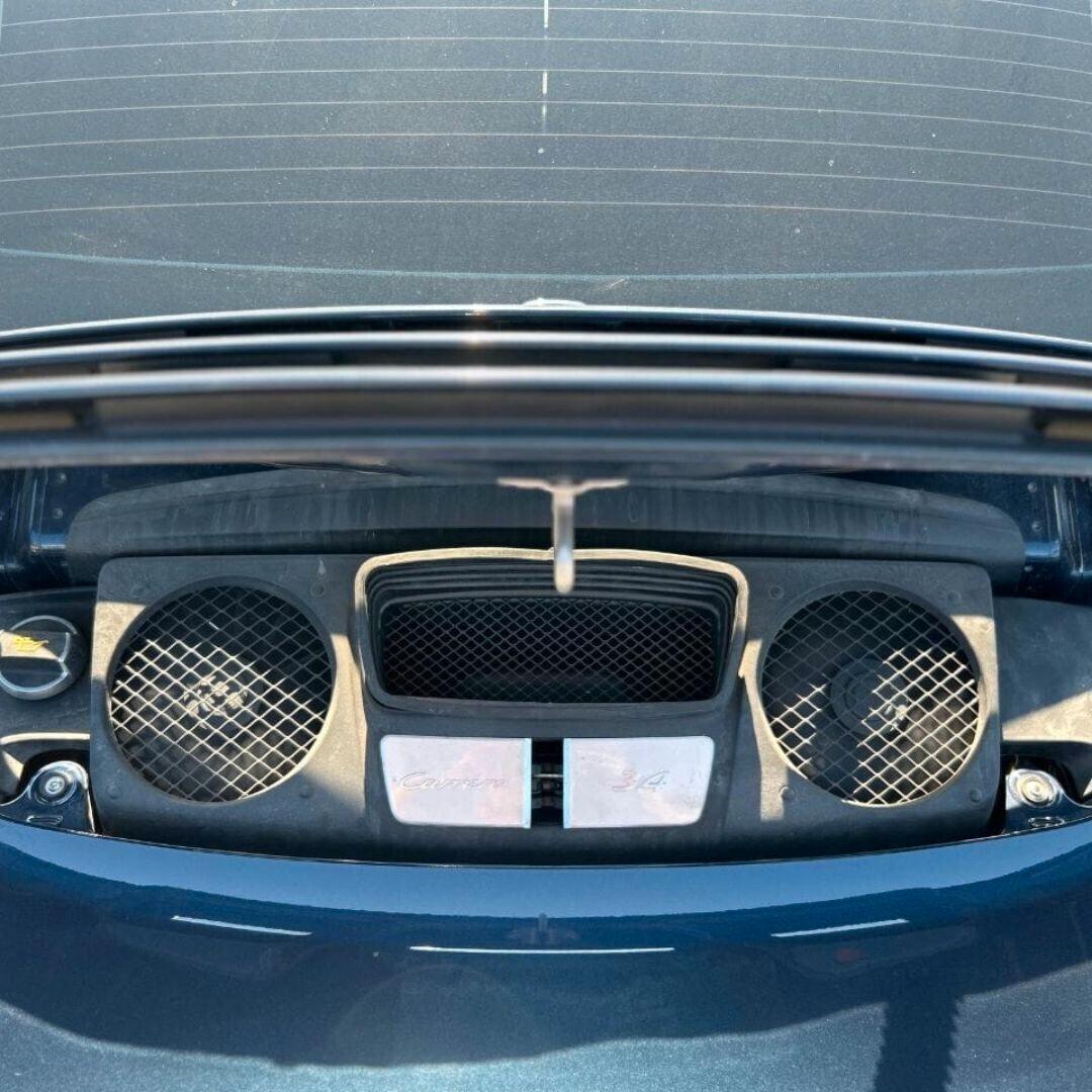 Porsche 911 3.4 Carrera 4 Coupé