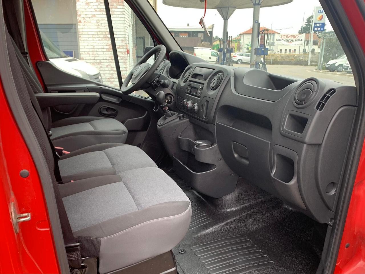 Renault Master T35 2.3 dCi/130 PM Cabinato