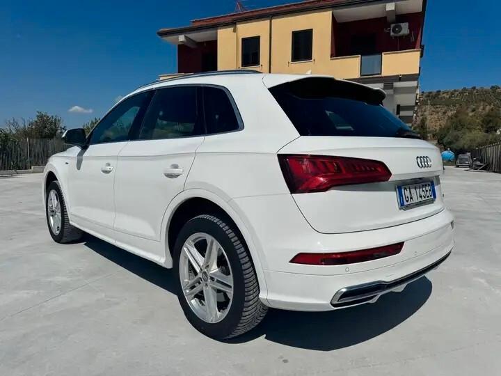 Audi Q5 35 TDI quattro S tronic line plus