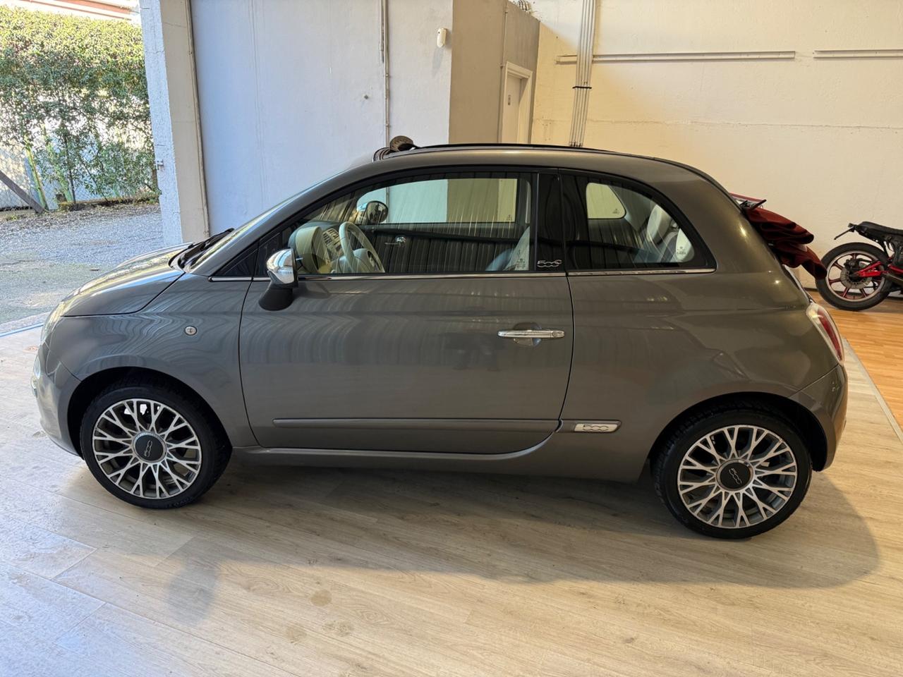 Fiat 500C By Gucci cabrio