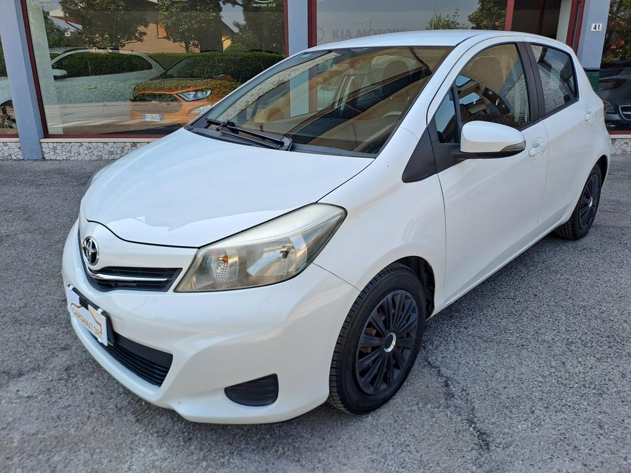 Toyota Yaris 1.4 D-4D 5 porte Lounge