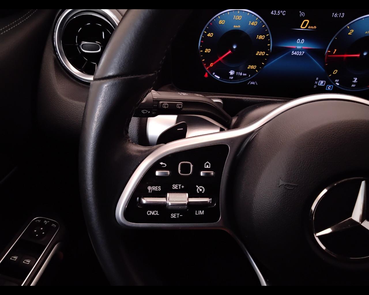 Mercedes-Benz GLB - X247 2019 - GLB 200 d Sport Plus auto