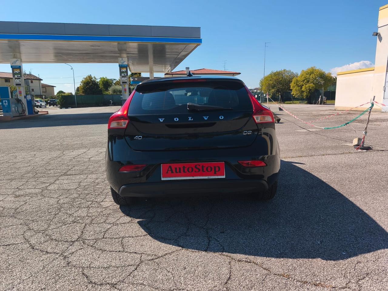 Volvo V40 D2 Geartronic R-design Mom-Accetto Permute