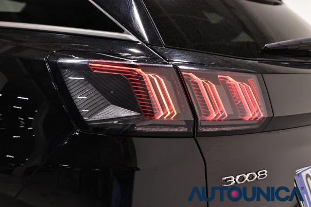 PEUGEOT 3008 HYBRID3 300 E-EAT8 ALLURE PACK