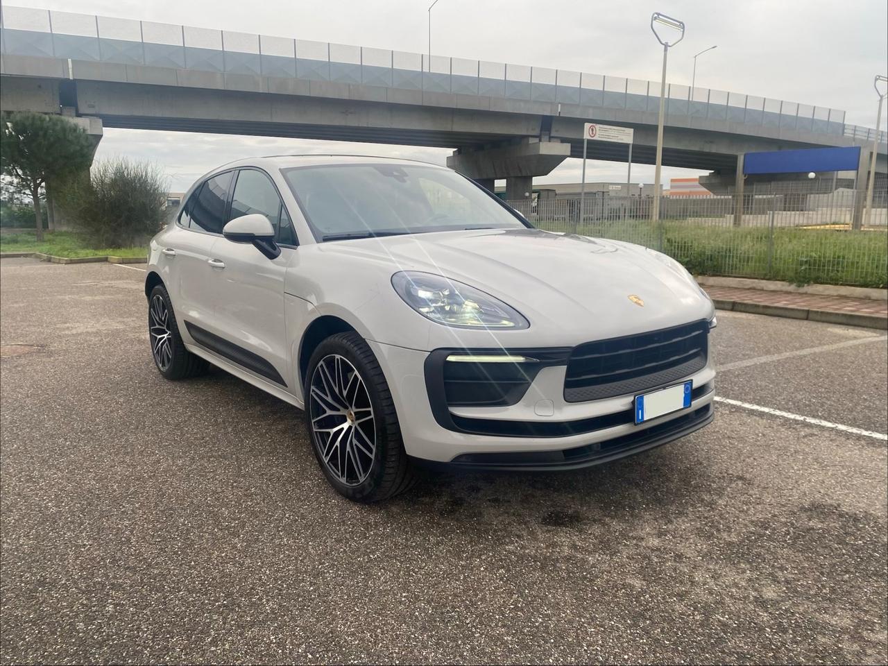 Porsche Macan 2.0 265CV
