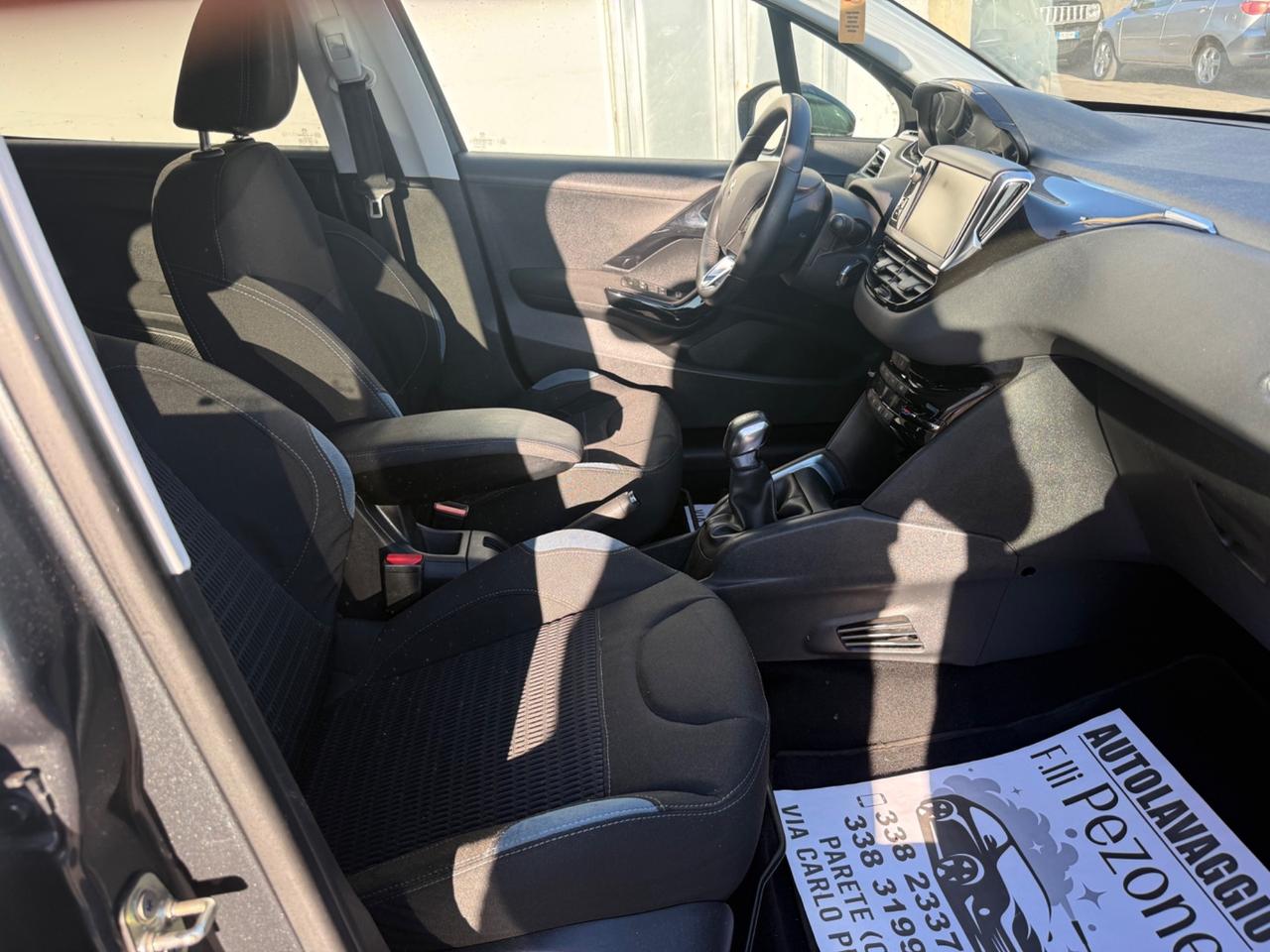 Peugeot 208 1.4 HDi 68 CV 5 porte Allure