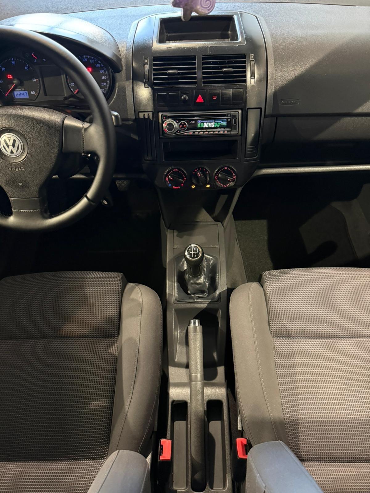 Volkswagen Polo 1.4 -NEOPATENTATI