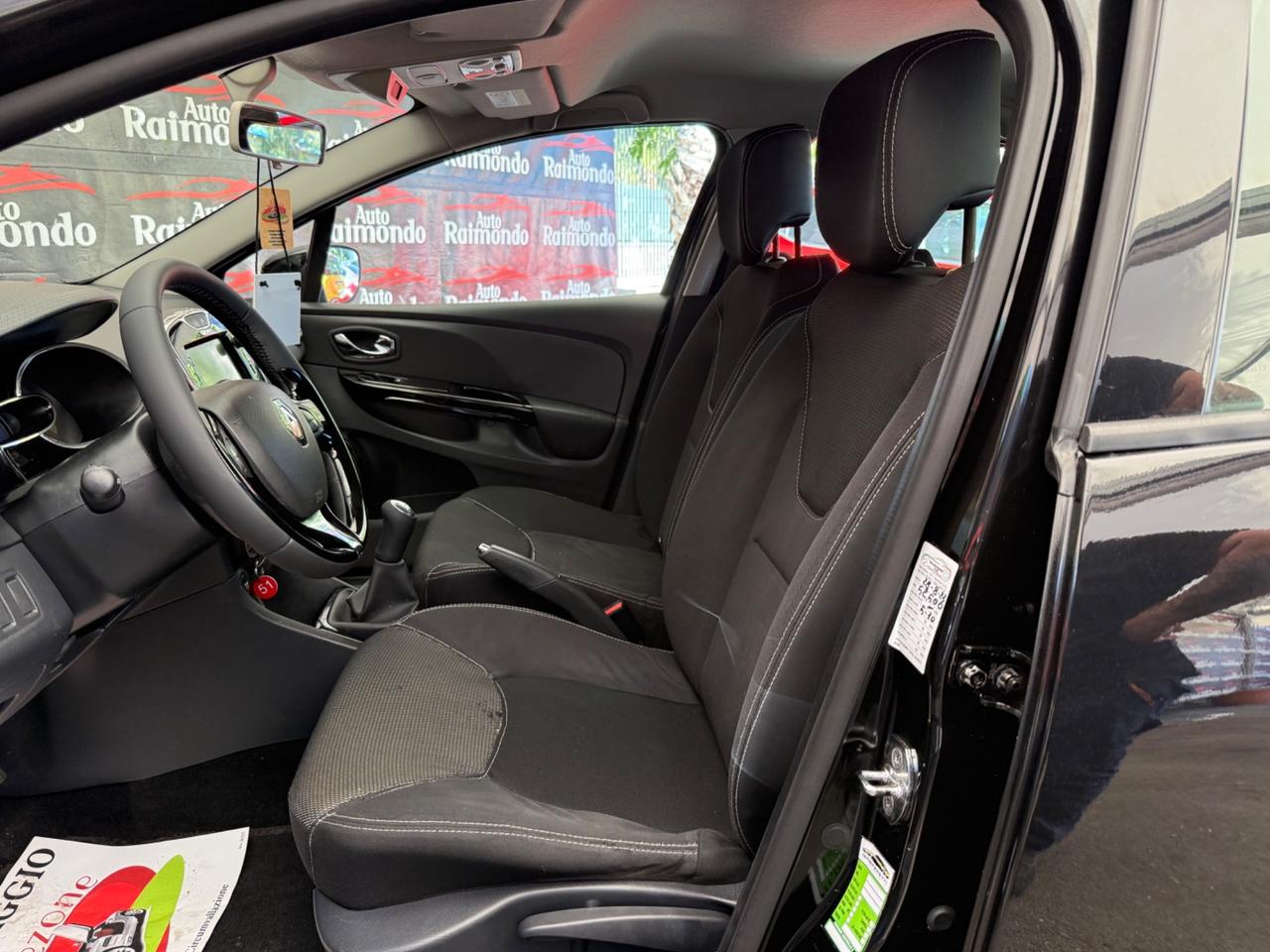 Renault Clio 1.2 75CV 5 porte