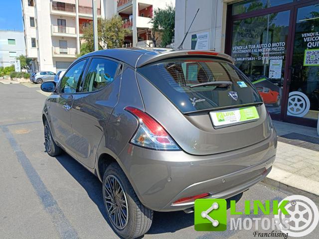 LANCIA Ypsilon 0.9 TwinAir 85 CV 5 porte Metano Ecochic