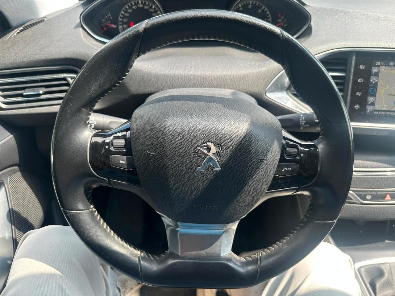 Peugeot 308 BlueHDi 120 S&S Allure