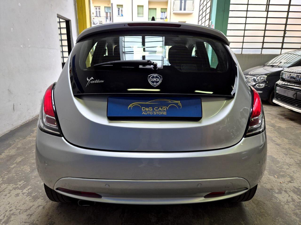 Lancia Ypsilon 1.2 Gold 69cv