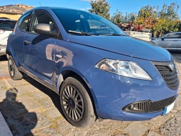 Lancia Ypsilon 0.9 TwinAir 85 CV 5 porte Metano Ecochic