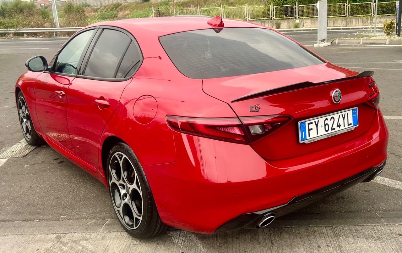 Alfa Romeo Giulia 2.2 Turbodiesel 160 CV AT8 Super q2