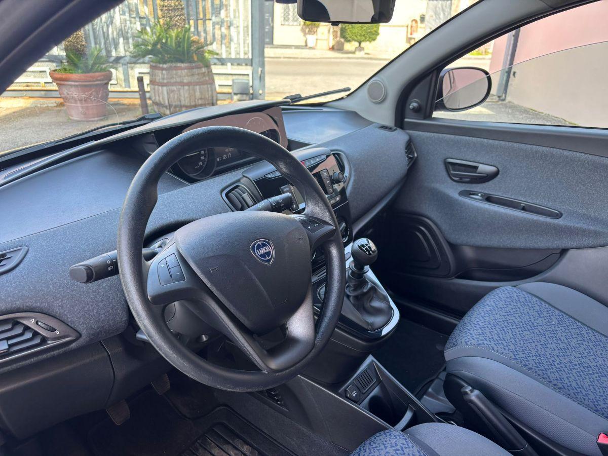 LANCIA Ypsilon 1.0 FireFly 5p.S&S Hybrid Silver 5Posti