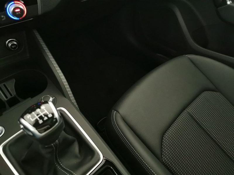 Audi Q2 30 2.0 tdi Identity Black