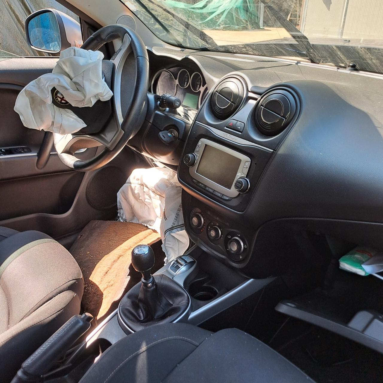 Alfa Mito 1.3 Mjet incidentata x ricambi
