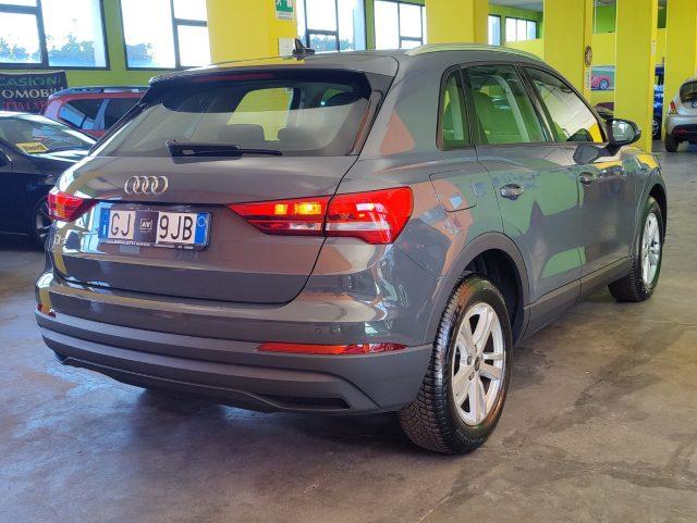 AUDI Q3 35 TDI quattro S tronic Business Advanced