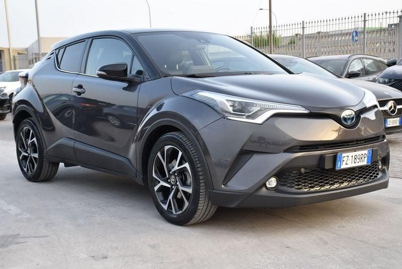 Toyota C-HR 1.8 Hybrid E-CVT Dynamic