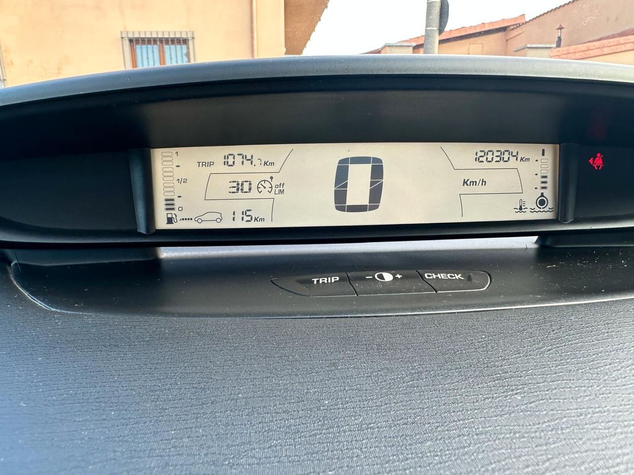 Citroen C4 1.6 Elegance