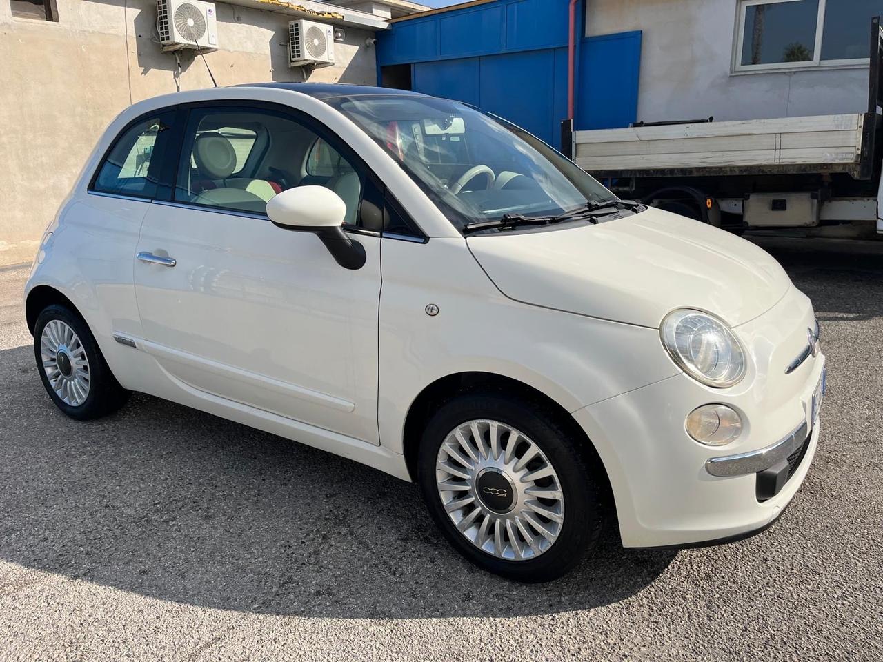 Fiat 500 1.3 mat/95 cv lounge-km 139000-2012