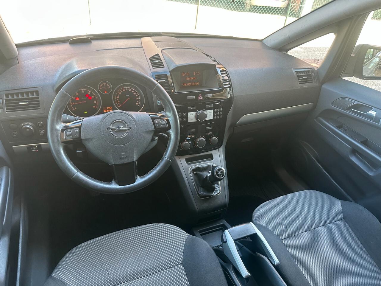 Opel Zafira 1.8 GPL 7 POSTI