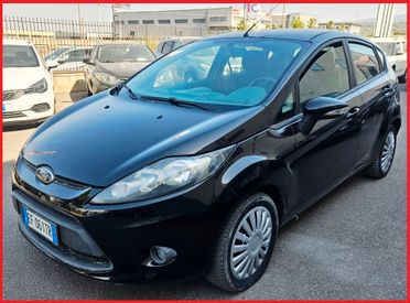Ford Fiesta 1.4 TDCi 70CV 5 porte Titanium - IMPECCABILE -