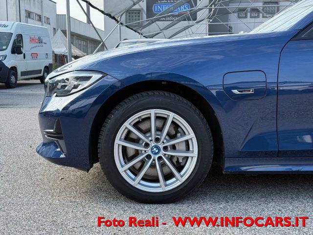 BMW 330 e Plug-In-Hybrid Business Advantage PROMO