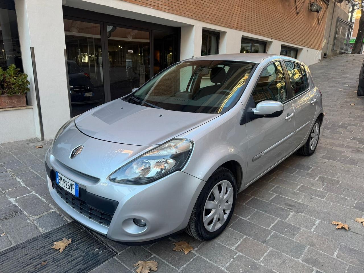 RENAULT Clio 1.2 16V GPL Dynamique