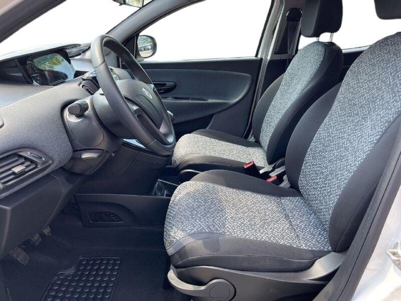Lancia Ypsilon III 2021 1.0 hybrid Silver s&s 70cv
