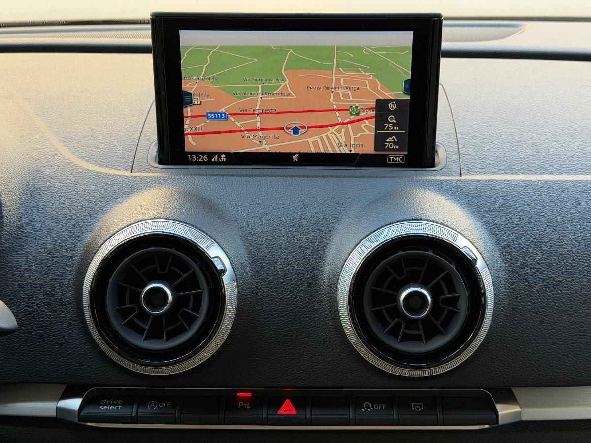 Audi A3 Sportback 35TDI S-line Identity Black 150CV