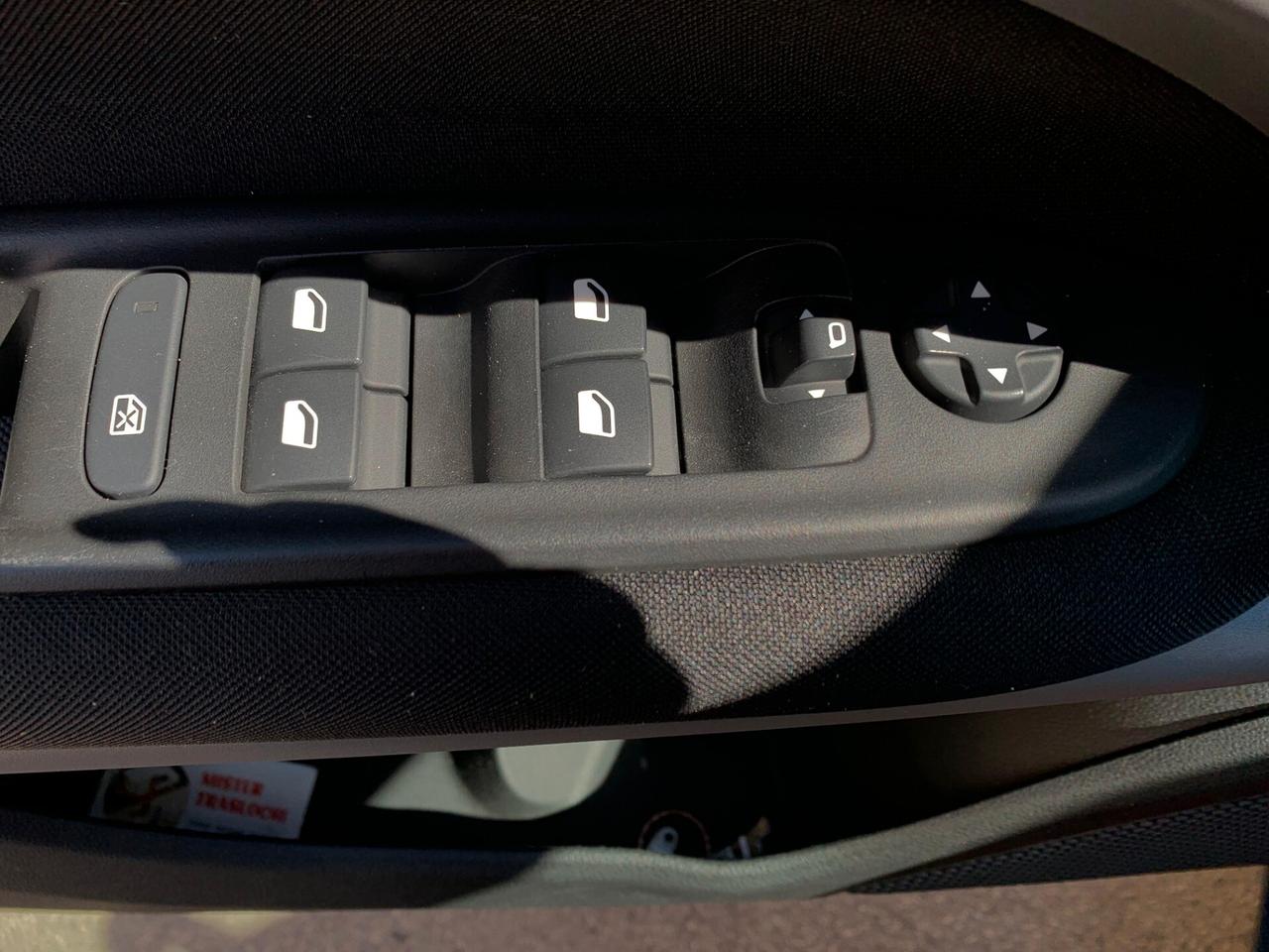 Jeep Avenger 1.2 Turbo 100 CV Summit