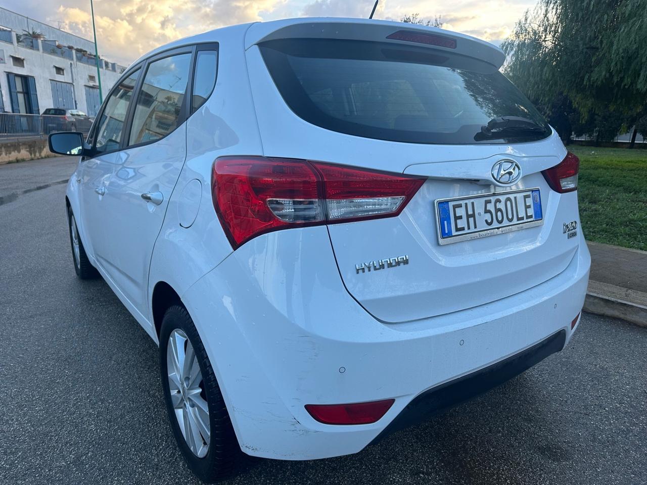 Hyundai iX20 1.4 DIESEL - SOLO 130 MILA KM