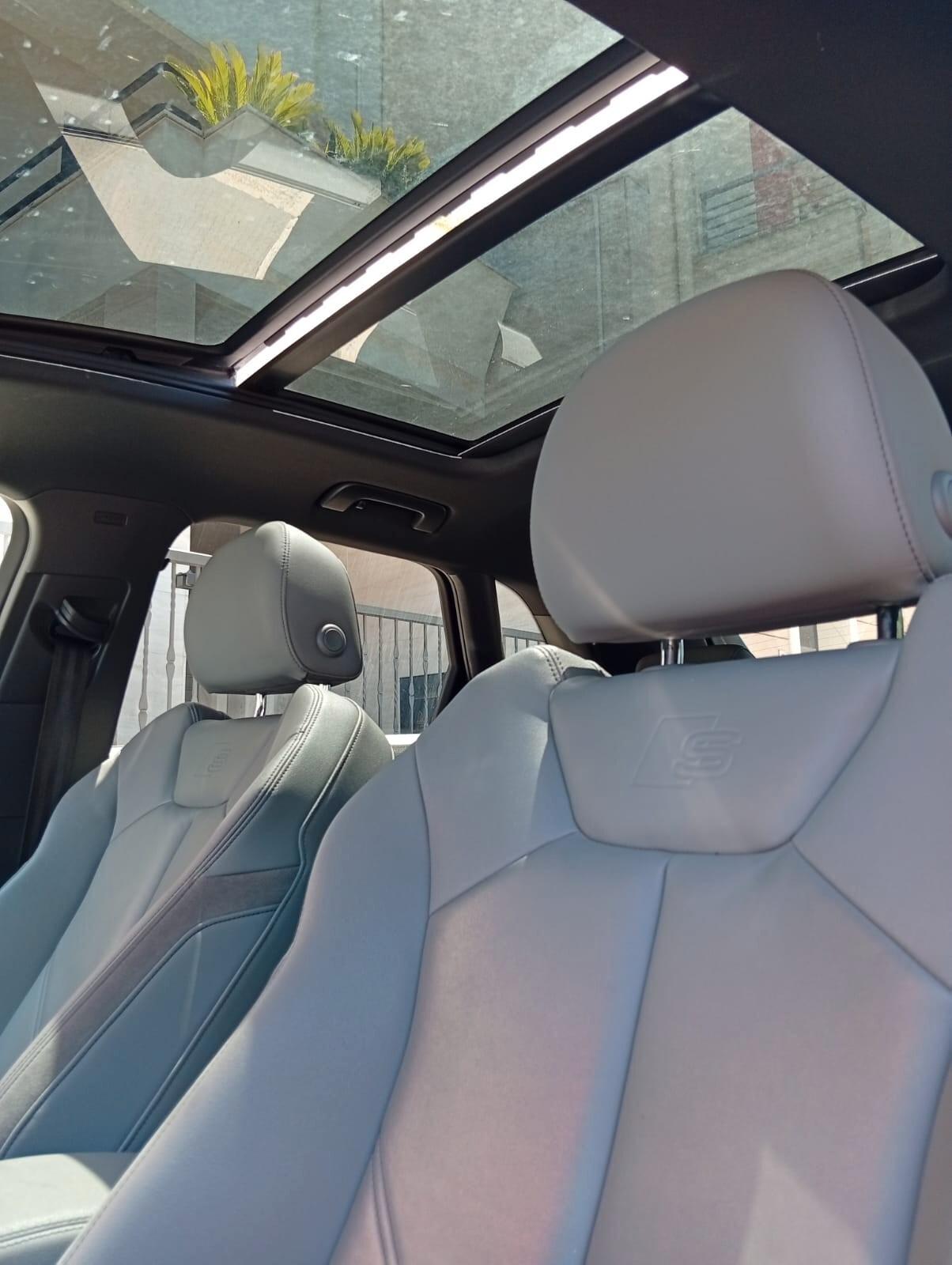 Audi Q3 35 TDI S tronic line edition (FULL OPTIONAL)
