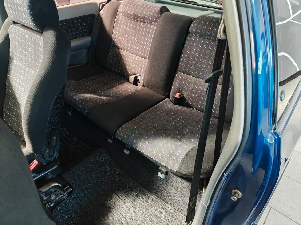 Renault Clio 1.8i 16V cat