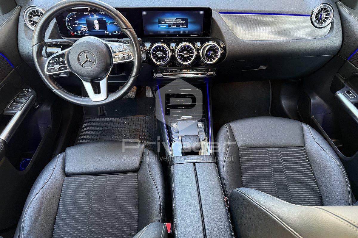MERCEDES GLA 180 d Automatic Sport