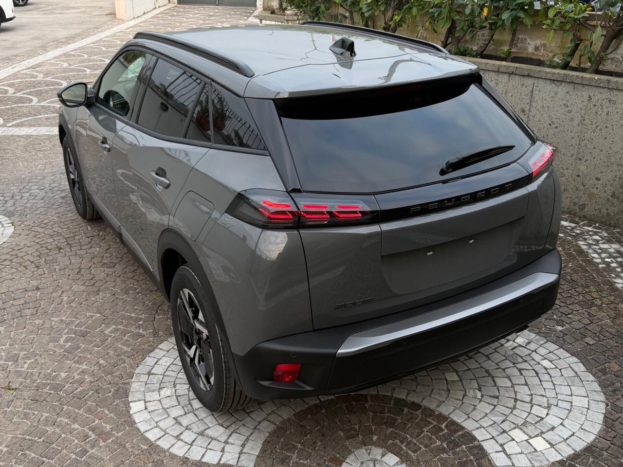 Peugeot 2008 KM0 PureTech 100 S&S Allure