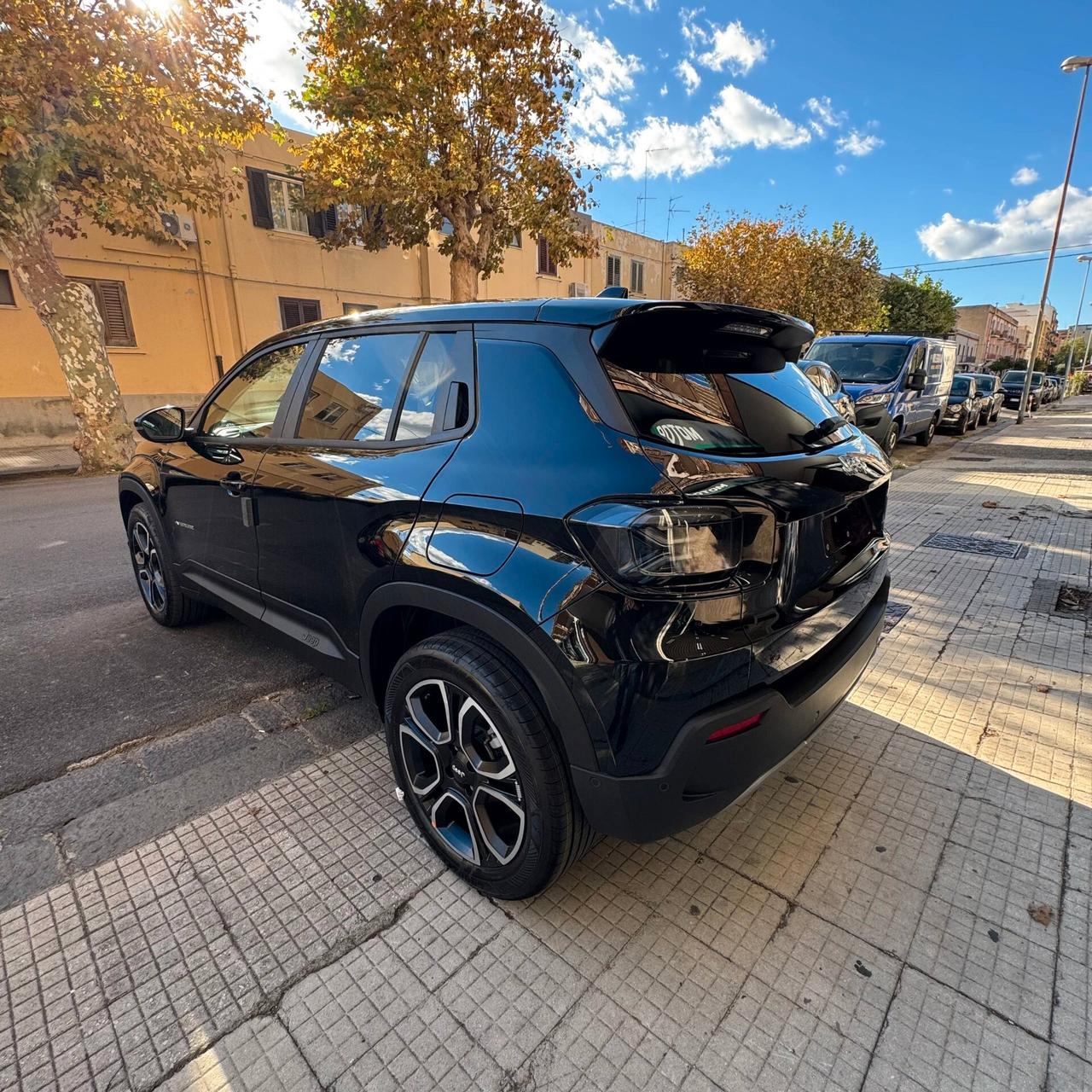 JEEP Avenger 1.2 turbo e-hybrid Summit NUOVA - KM 0