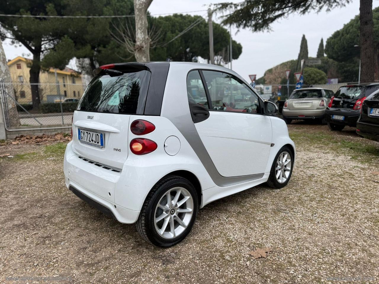 SMART fortwo 1000 52 kW MHD coupé passion