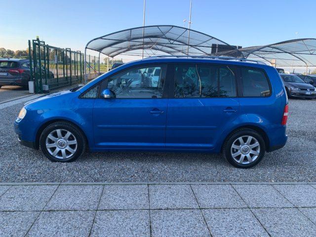 VOLKSWAGEN Touran 2.0 16V TDI DSG Highline