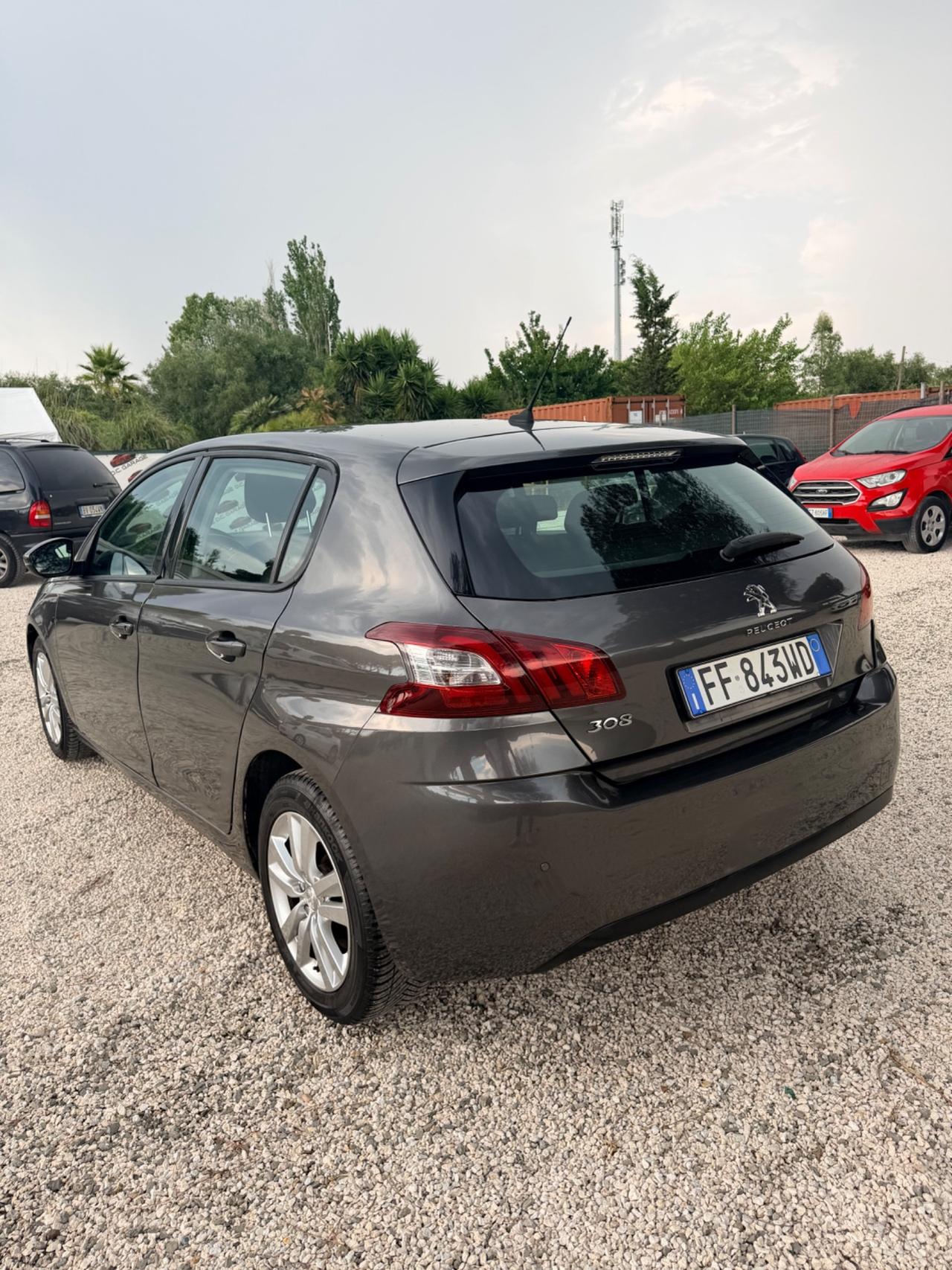 Peugeot 308 BlueHDi 120 S&S Business