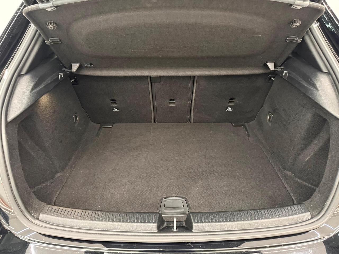 Mercedes-benz A 180 d AMG Premium