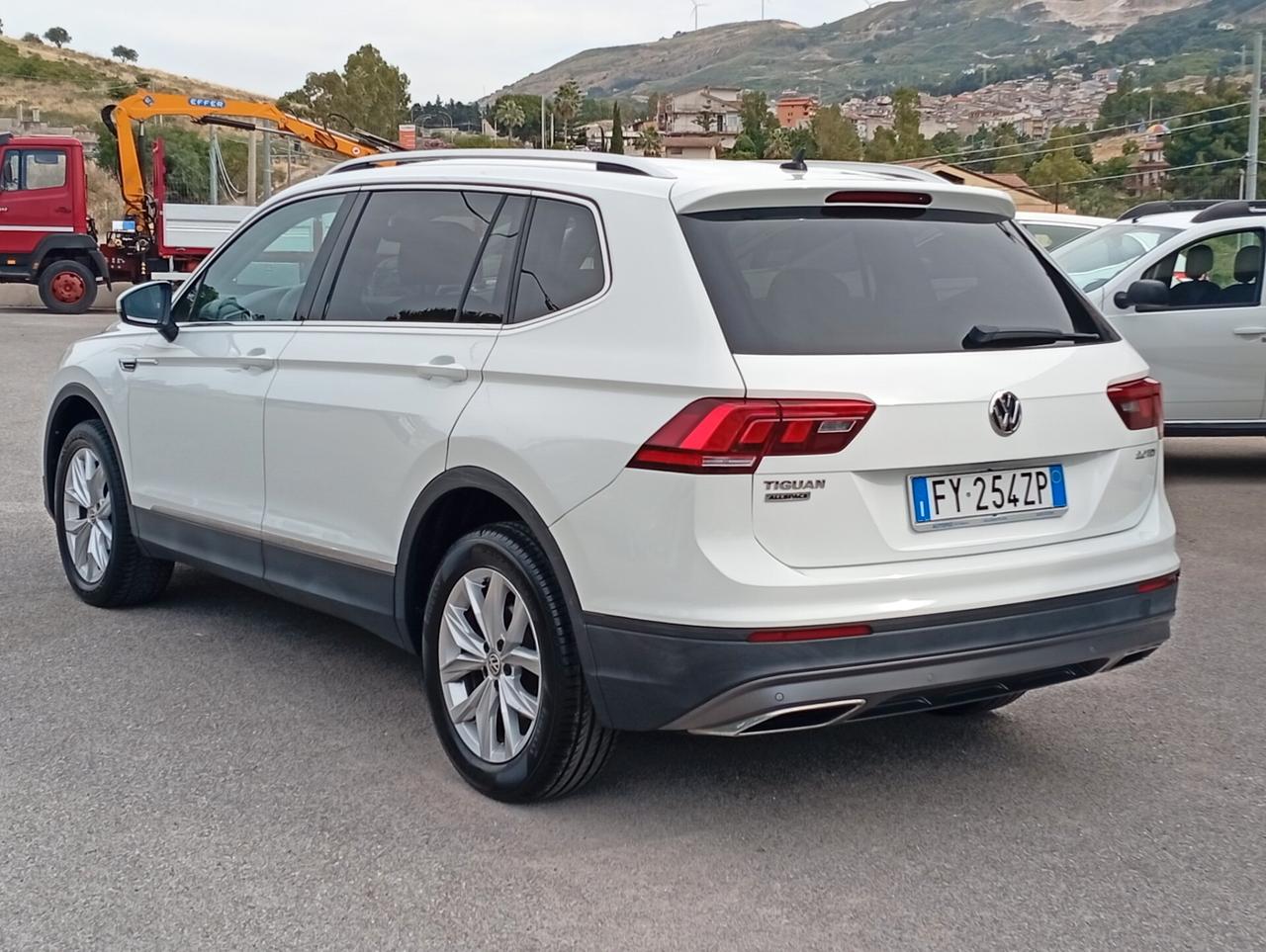 Volkswagen Tiguan Allspace 2.0 TDI SCR DSG Business BMT 7 Posti