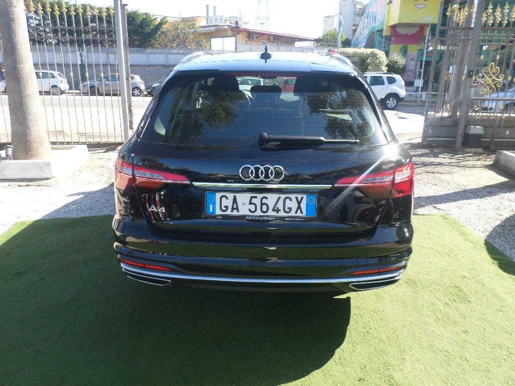 Audi A4 Avant 40 TDI quattro S tronic Business Advanced