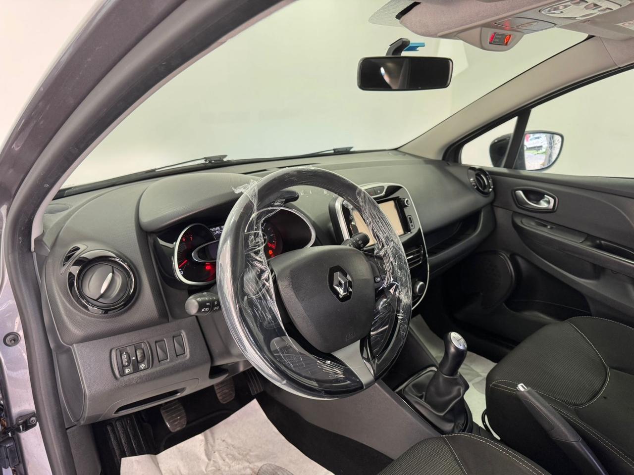 Renault Clio 1.2 75CV 5 porte GARANTITA 2017