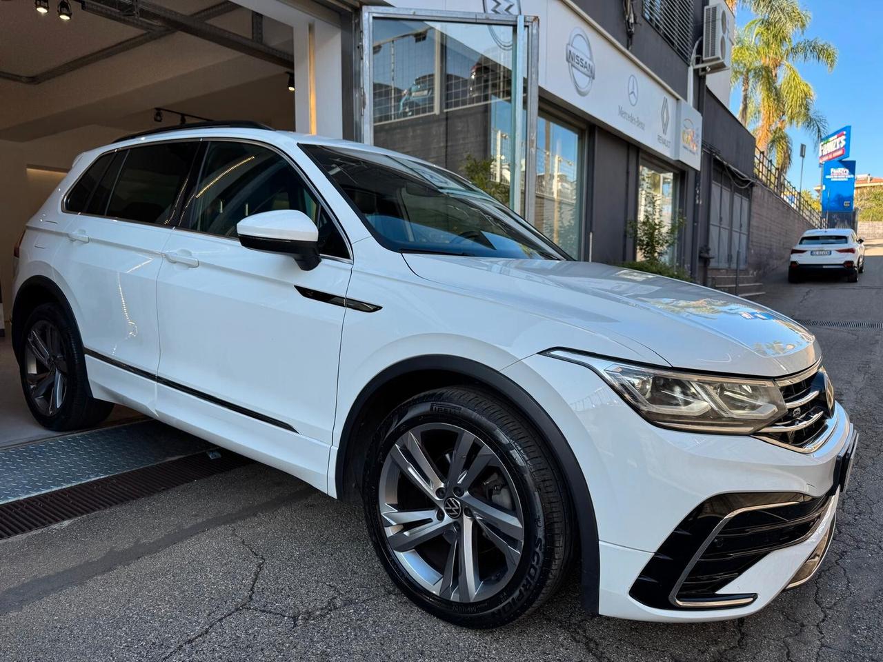 Volkswagen Tiguan 2.0 TDI 150 CV SCR DSG R-Line