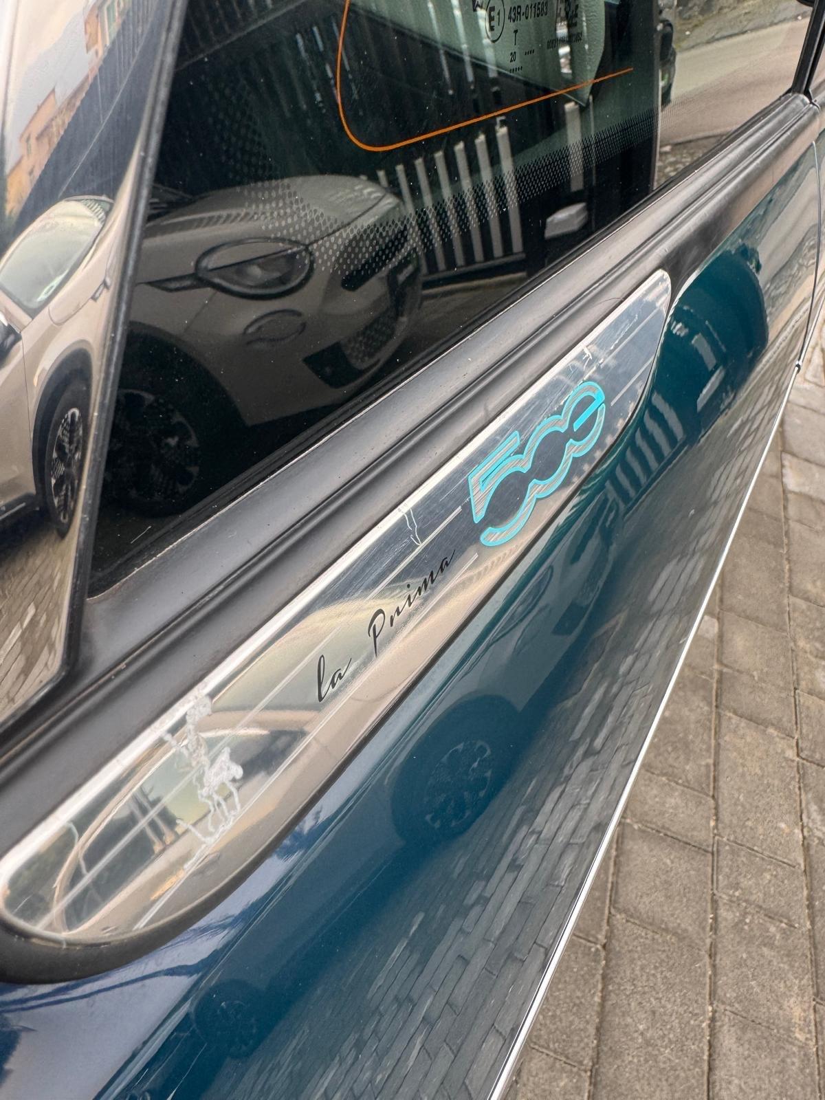 Fiat 500 500e Cabrio 42 kWh La Prima