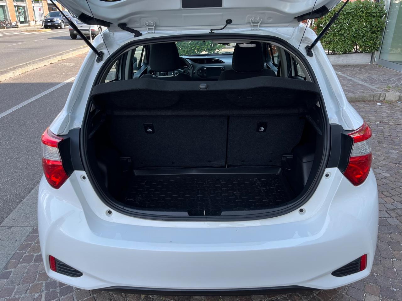 Toyota Yaris 1.5 Hybrid 5 porte Active